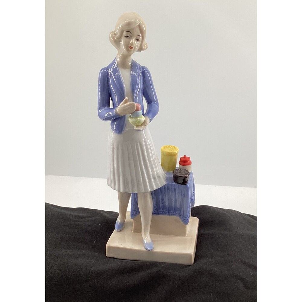 Vintage Tupperware Series 1 Figurine 8.25” Tall X 2.75” Wide